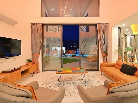 Luxury Modern With Private Pool