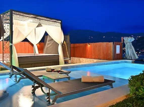 Villa Luxury Modern With Private Pool