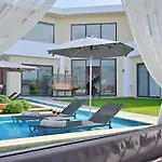 וילה Luxury Modern With Private Pool קס