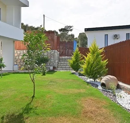 Villa Luxury Modern With Private Pool *