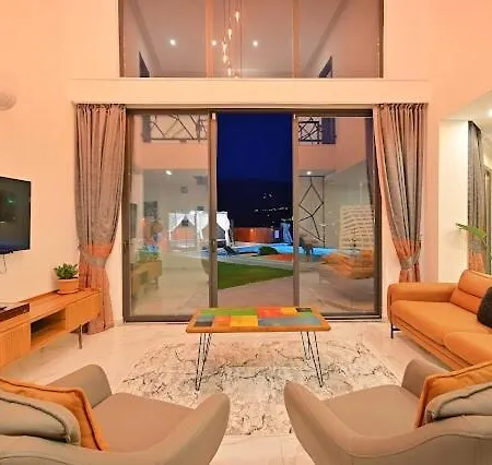 Luxury Modern With Private Pool