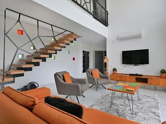 Luxury Modern With Private Pool