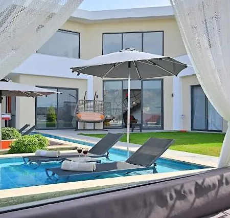 别墅 Luxury Modern With Private Pool 卡斯